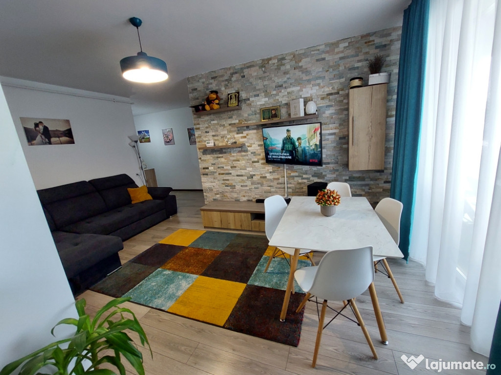 Vând apartament cu trei camere in Sannicoara Cluj