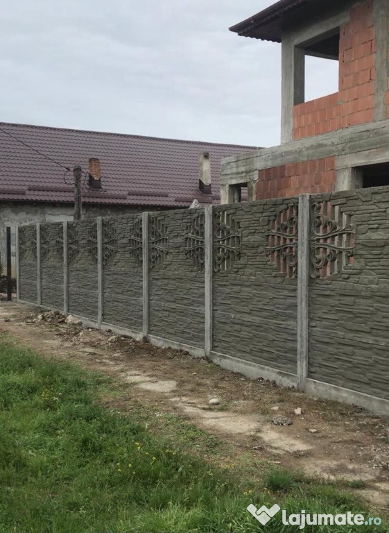 Montam gard din placi de beton