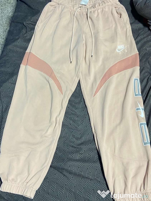 Vand pantaloni nike originali