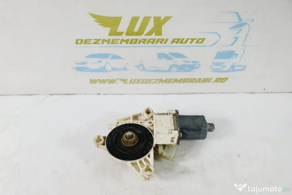 Motoras geam stanga fata a2048200142 Mercedes-Benz C-Class W204/S204 [