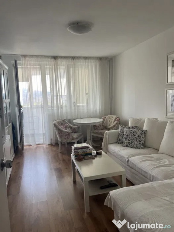 Apartament 2 camere decomandat - zona Vlahuta