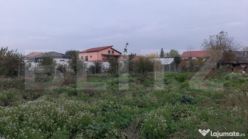 Casa cu teren de 2022 mp, intravilan, in Sacalaz
