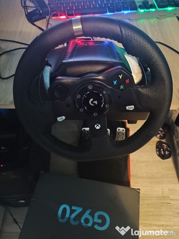 Logitech G920 cu schimbător și accesorii