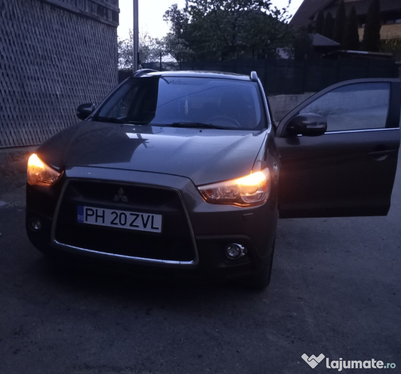 Mitsubishi asx model full 4x4