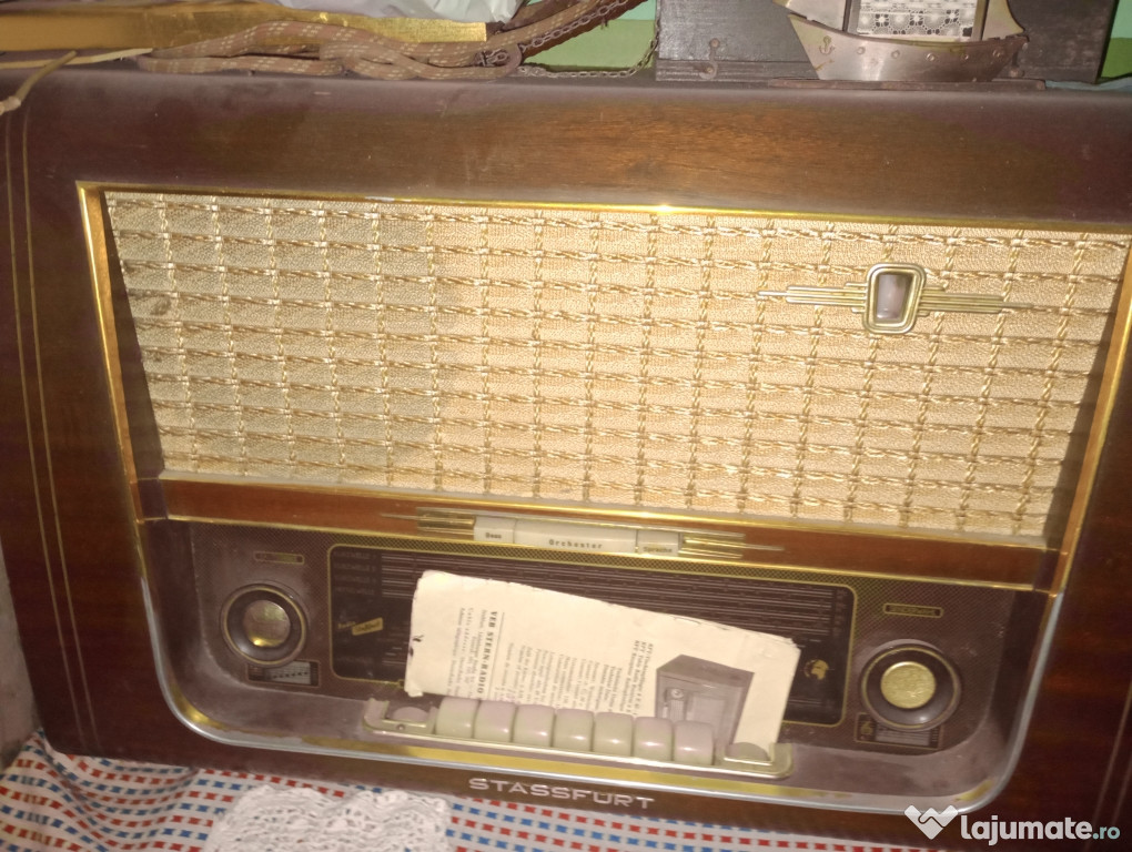 Radio vechi de 100 de ani