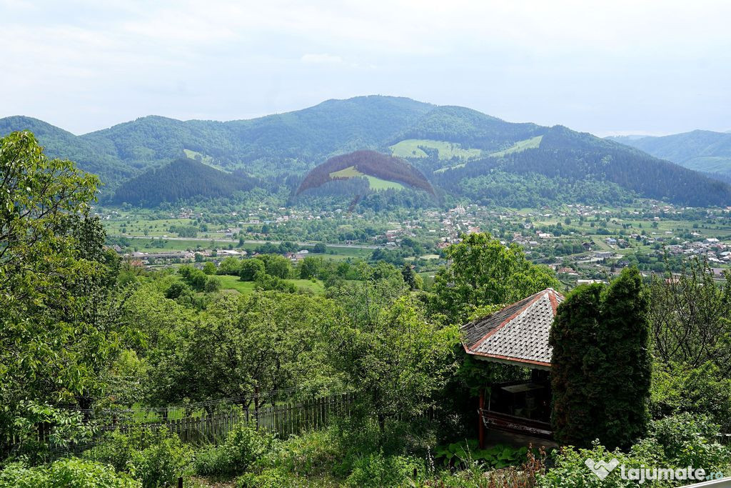 Casă / Vilă cu 4 camere de vânzare