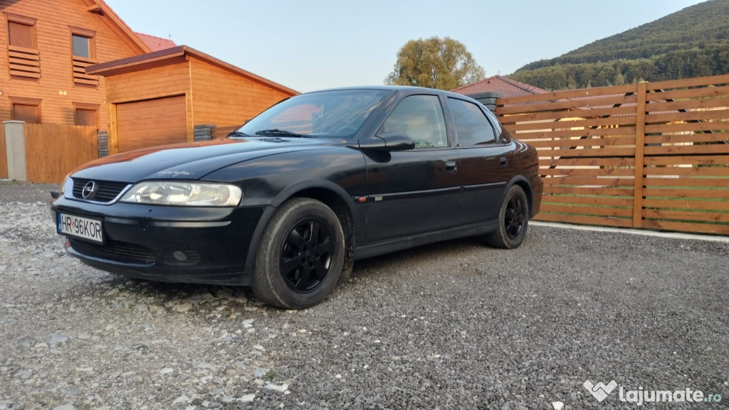 Opel Vectra 1, 8 benzina