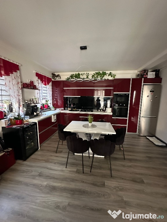 Apartament 2 cam Modern Grădină, Parcare, Spațiu de Depozitare Ghimbav