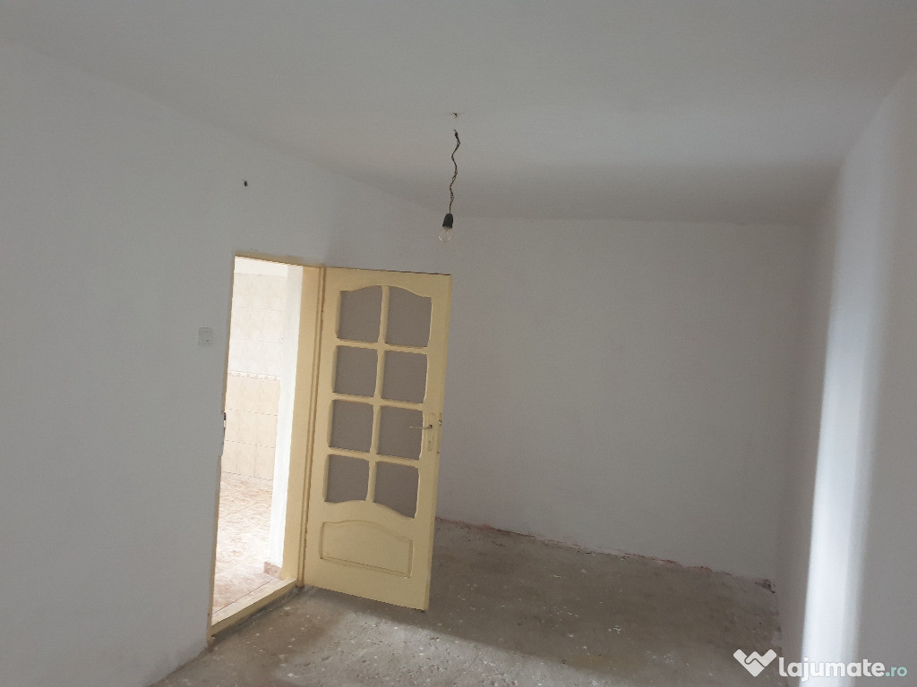 Apartament 3 camere Buhuși