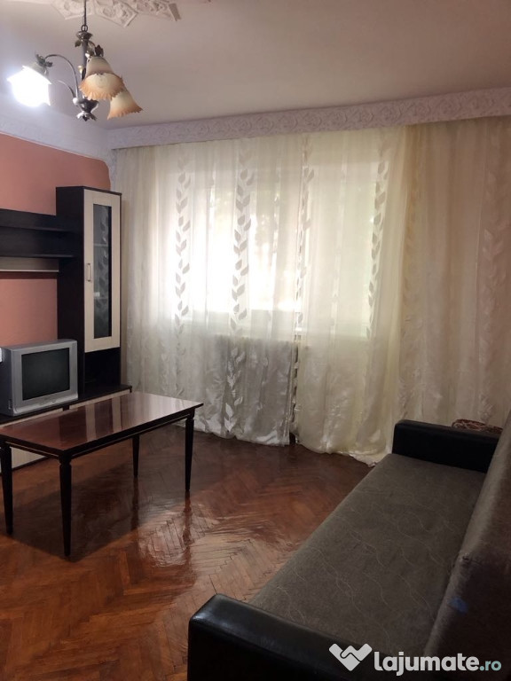 Apartament de închiriat