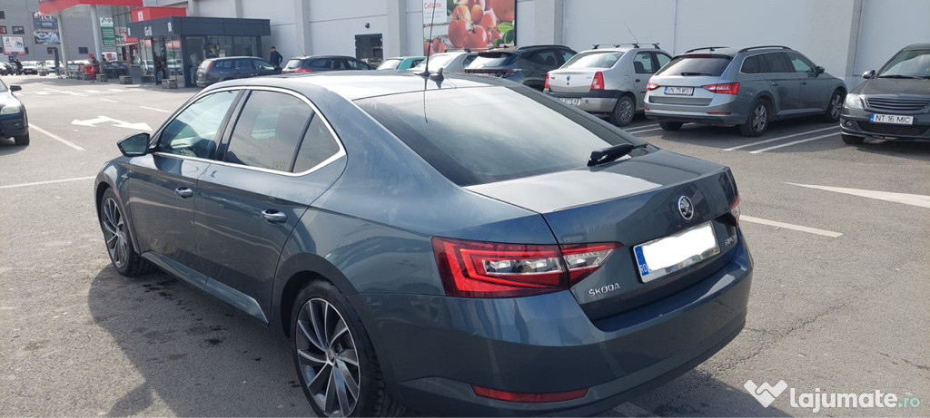 SKODA SUPERB Laurin & Klement 2016