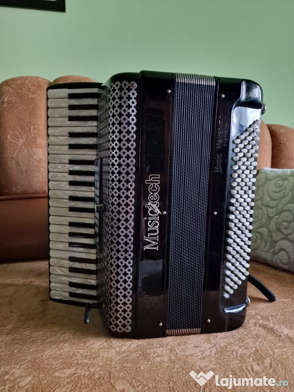 Acordeon Musictech cu MIDI Juzi Sound 1