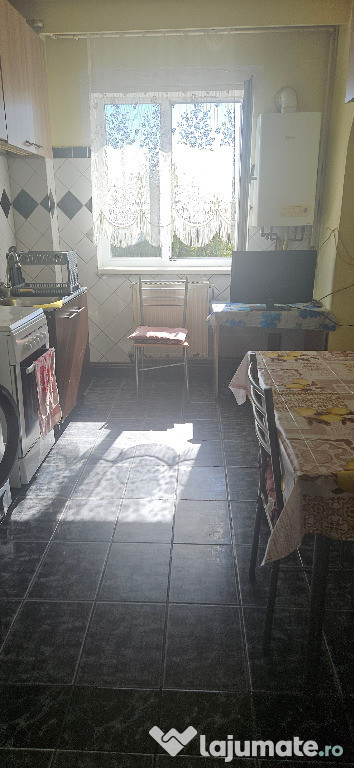 Vand apartament cu 2 camere, Deva, Gojdu (scoala Andrei Saguna), 56 m