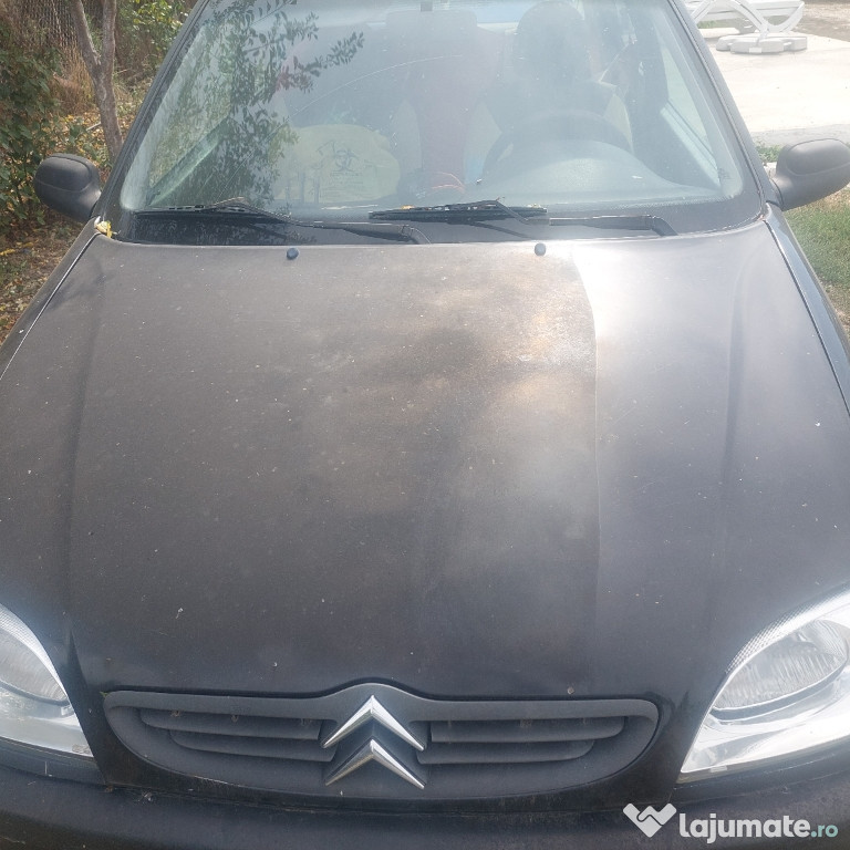 Dezmembrez citroen saxo 2002