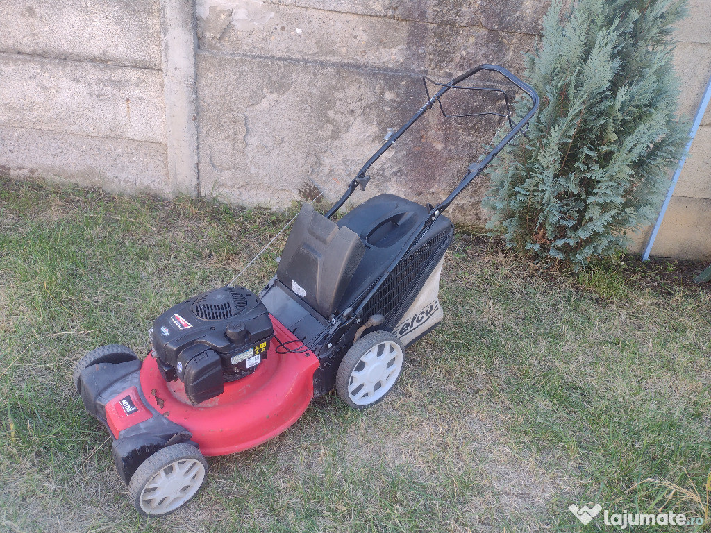 Masina de tuns iarba cu tractiune , Briggs&Stratton