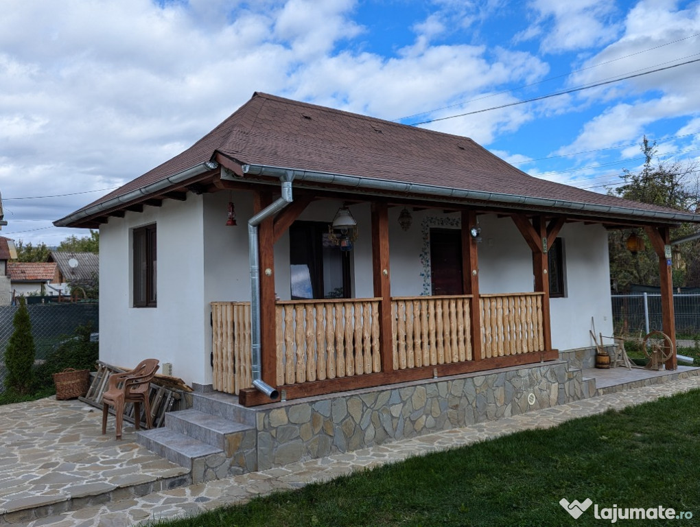 Casa gata de locuit + 2404 mp teren intravilan Brebu, Prahova