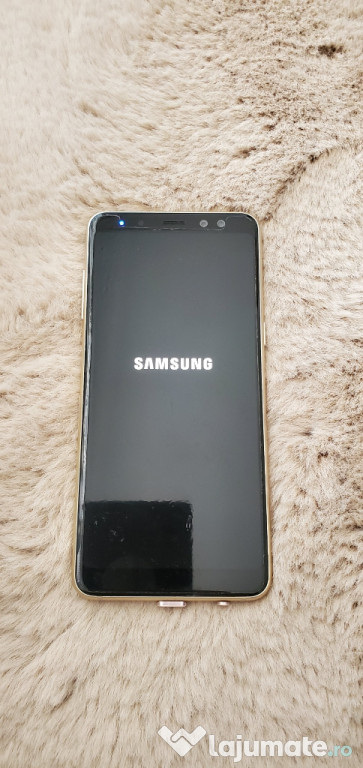 Vand smartphone samsung A8