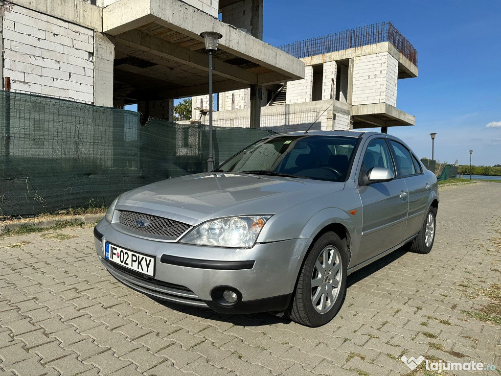 Ford Mondeo benzina