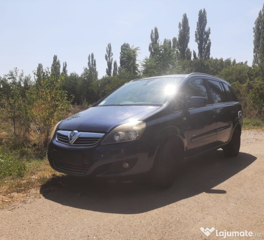 Dezmembrez Opel Zafira B 1.7 cdti fab. 2012