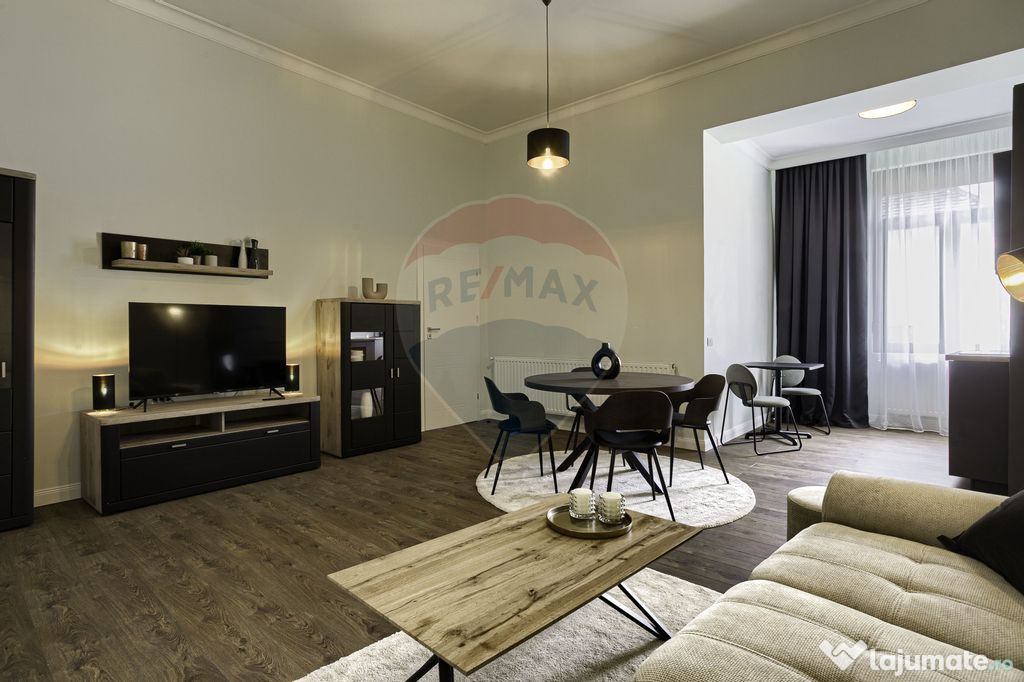 Apartament cu 3 camere de vânzare în zona Ultracentral....