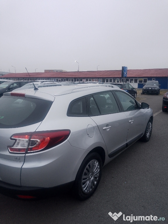 Renault Megane 3 1,5 - 110 cp. 2012. 0744285881