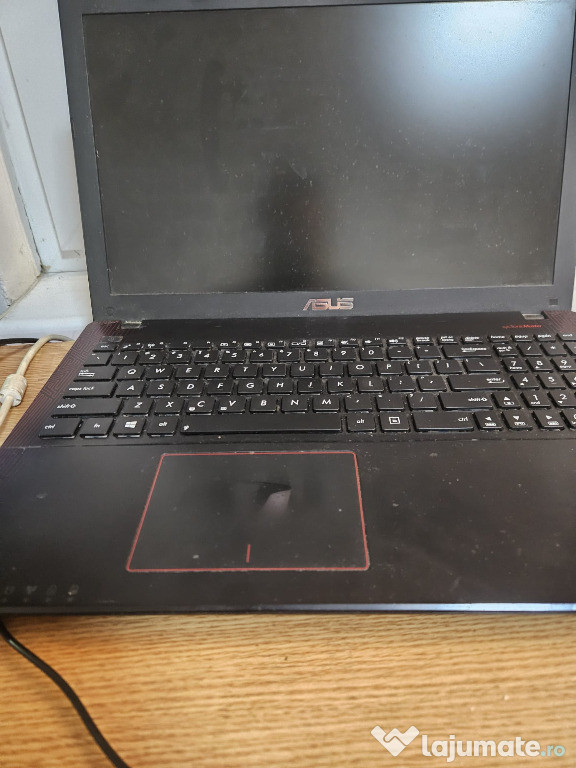 Vând Laptop Asus F550JK