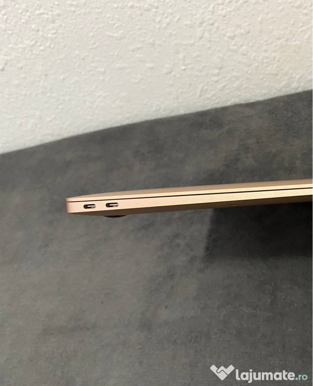 MacBook Air Retina