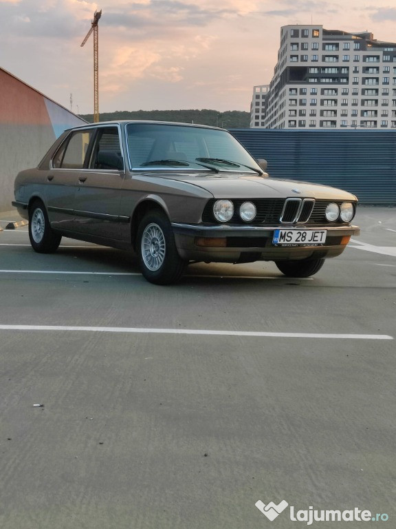 BMW e28 518I 1985 rechin