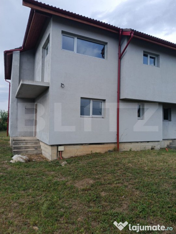 Duplex de vanzare, 117 mp utili, 325 mp teren, Dumbravita