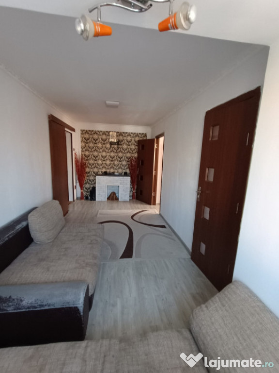 Apartament cu 3 camere bloc caramida Deva Gojdu