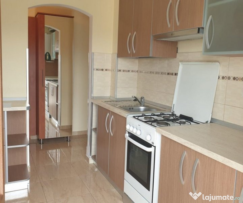 Oferim apartament 2 camere, zona Baba Novac