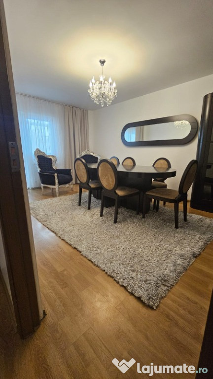 Vând apartament 4 camere Burdujeni