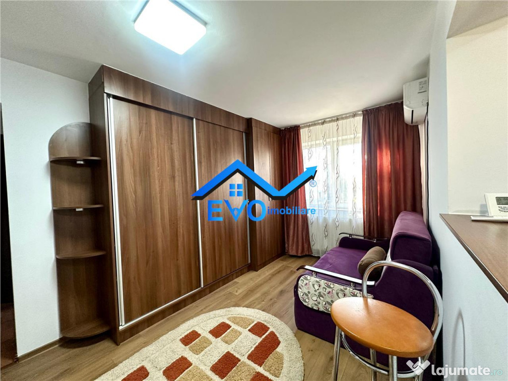 Apartament cu 3 camere, prima , zona Podu Ros