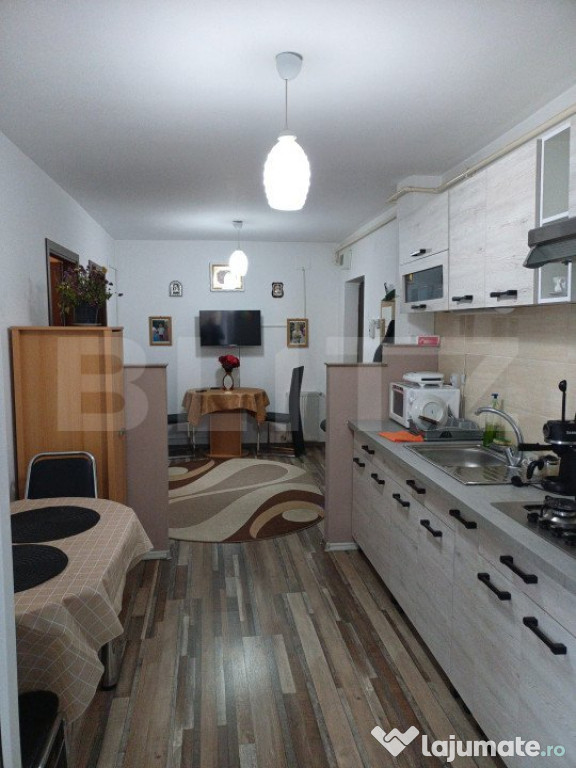 Apartament 2 camere, zona Florilor