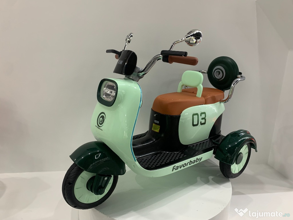 Scuter cu 3 roti si RC, pt. 2 copii, Kinderauto FavorBaby 2x 35W