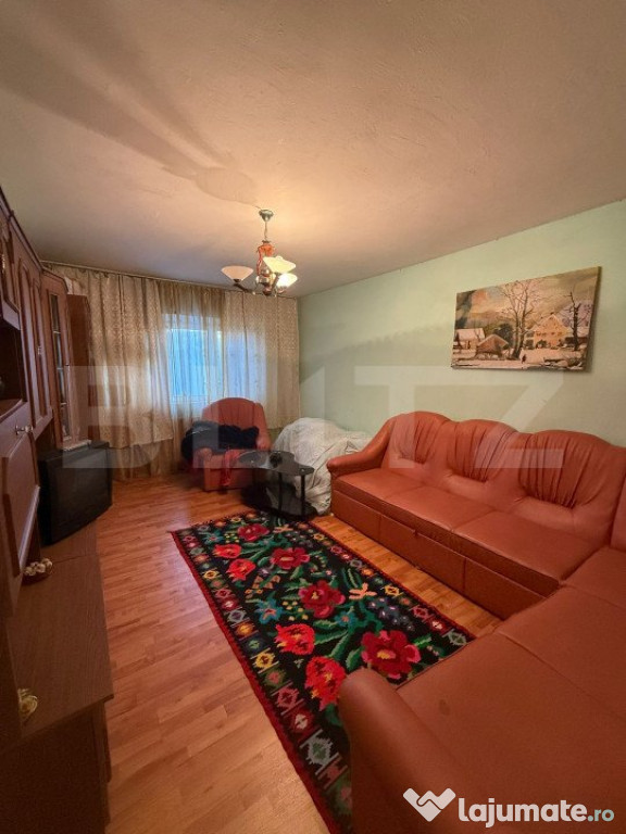 Apartament 2 camere, decomandat, Strada Zambilelor