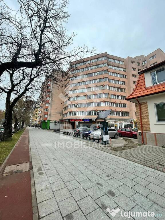 Apartament 4 camere - Independenței