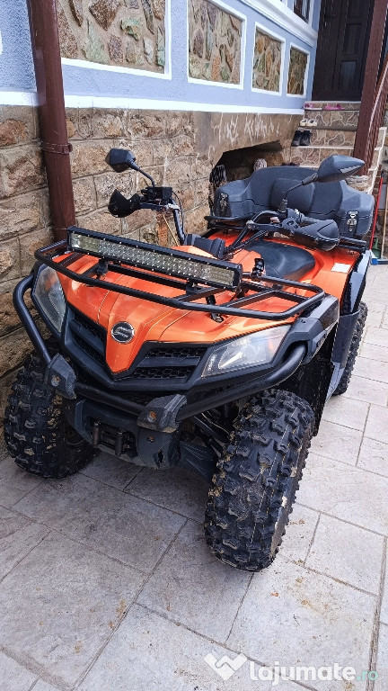 CF Moto 450L număr negru