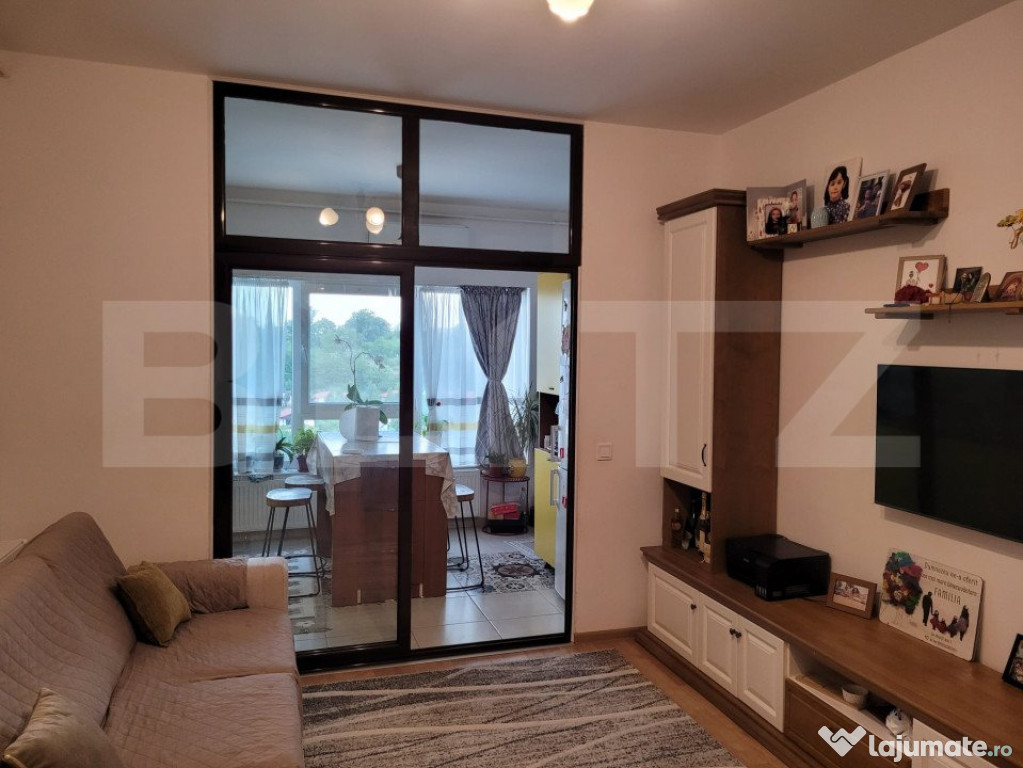 Apartament 3 camere, 65 mp, zona Pacurari