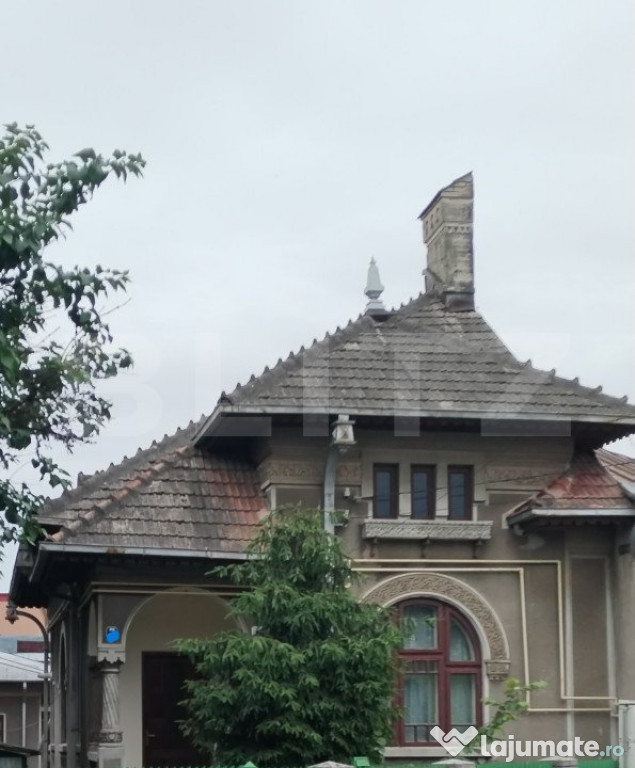 Casa/Vilă Ultracentral 238mp/671mp teren Târgoviște