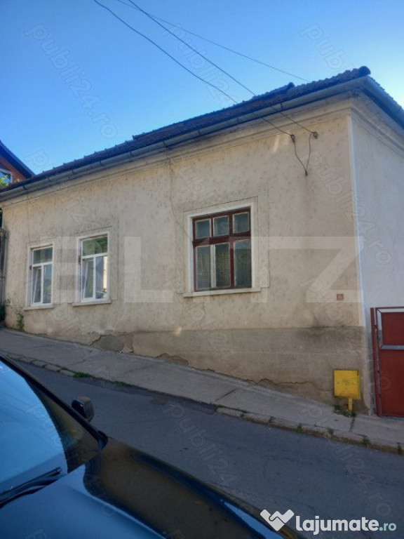 Casa, 3 camere, idala pentru investitie