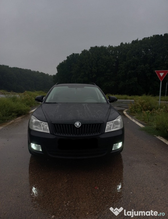 Vând skoda octavia 2 facelift