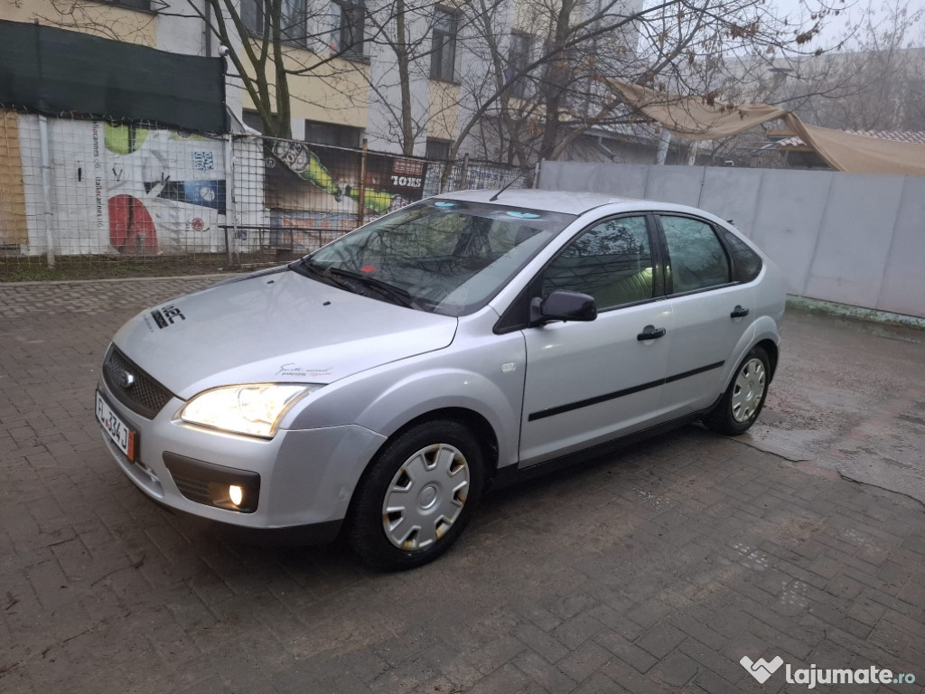 Ford focus 1.6i an 2006 recent adus 2500e