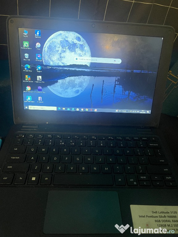 Vând laptop Dell Latitude 3120