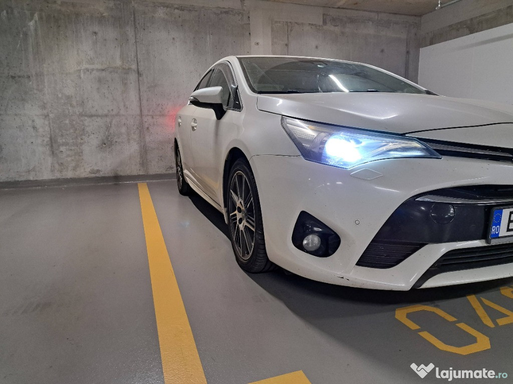 Toyota Avensis 2.0 benzina automata CVT Multidrive S Luxury 2017