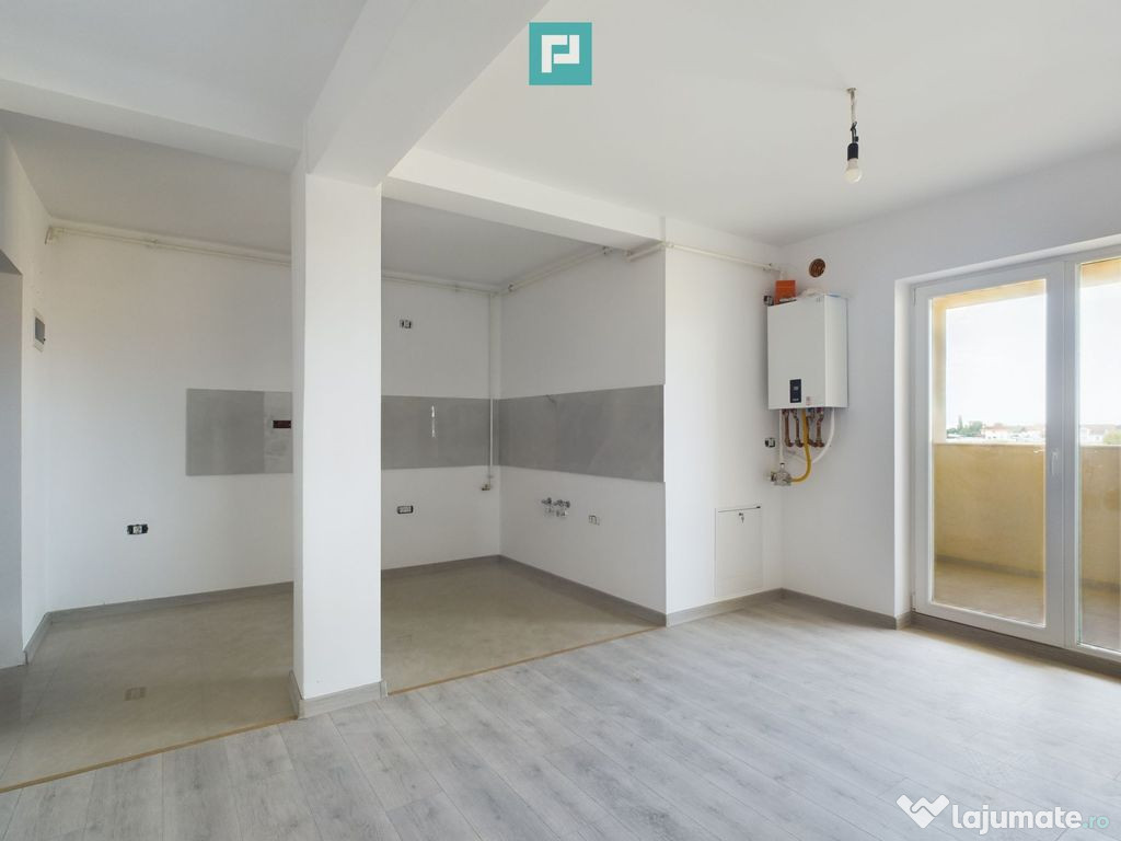 Apartament cu 3 camere și loc de parcare în zona Toront...