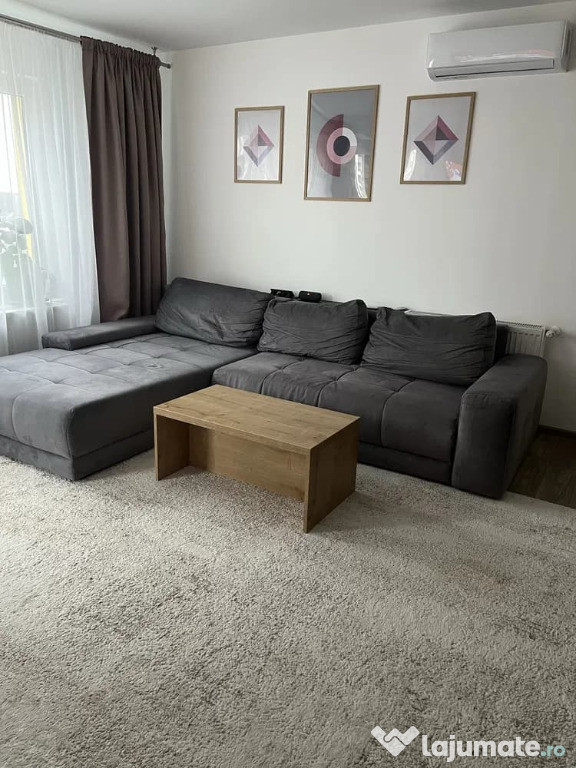 Apartament cu 2 camere, decomandat - zona Tractorul