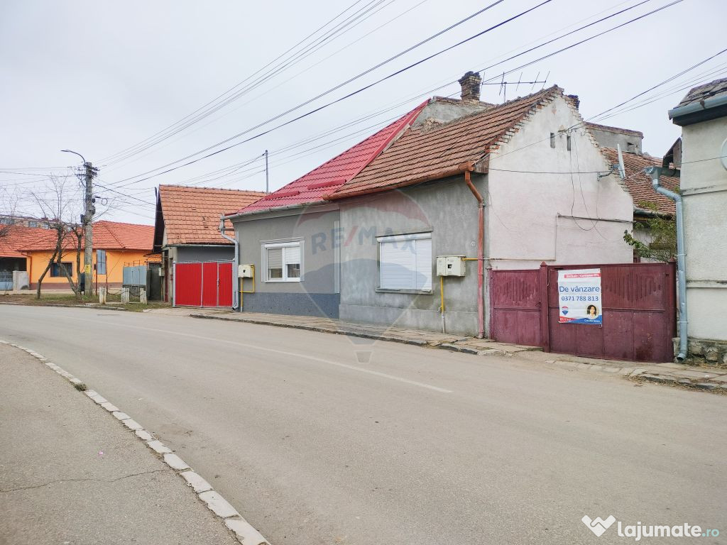 Casă / Vilă cu 3 camere de vânzare în zona Central