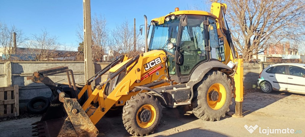 Buldoexcavator JCB 3CX