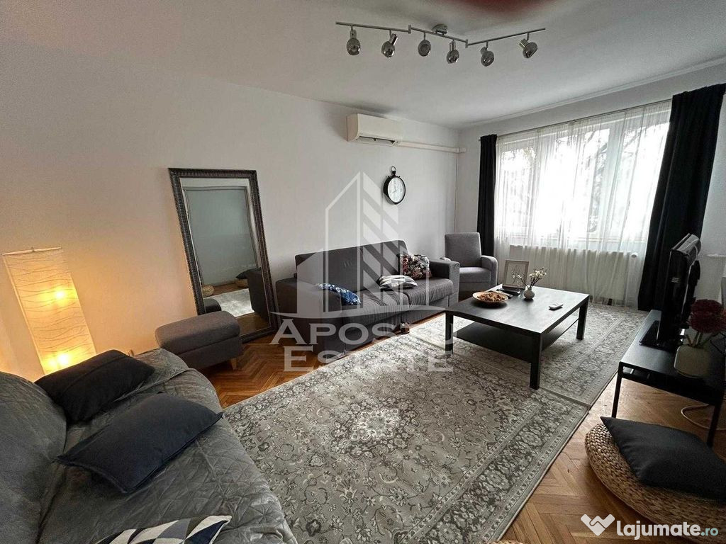 Apartament decomandat cu 3 camere, etaj 1, centrala propr...